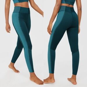 Offline by Aerie Seamless High Waisted Two Tone Legging in Deep Forest Green S